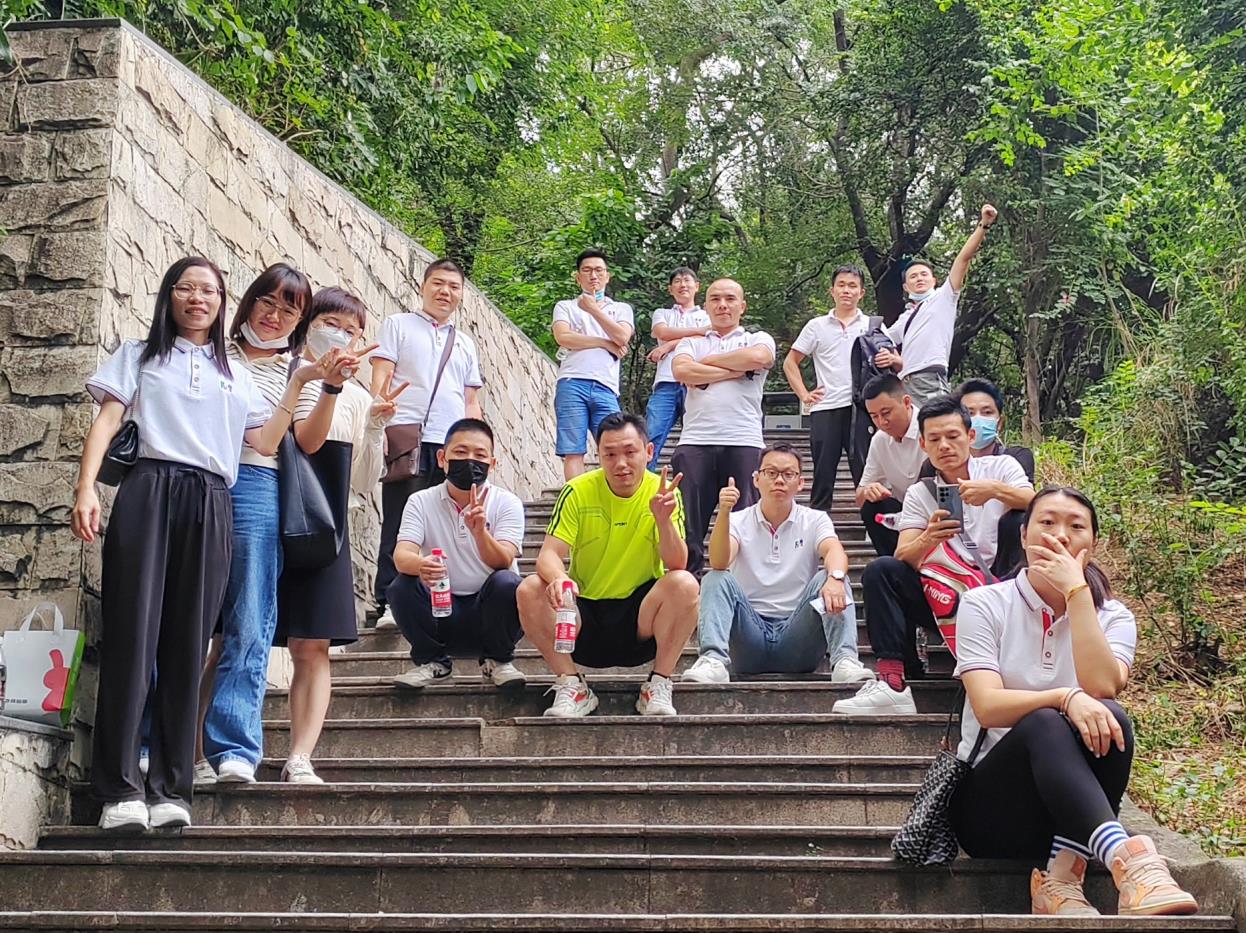 633291f5a6cc0.jpg 33895a8a09c880e63a905ace9ce5553.jpg